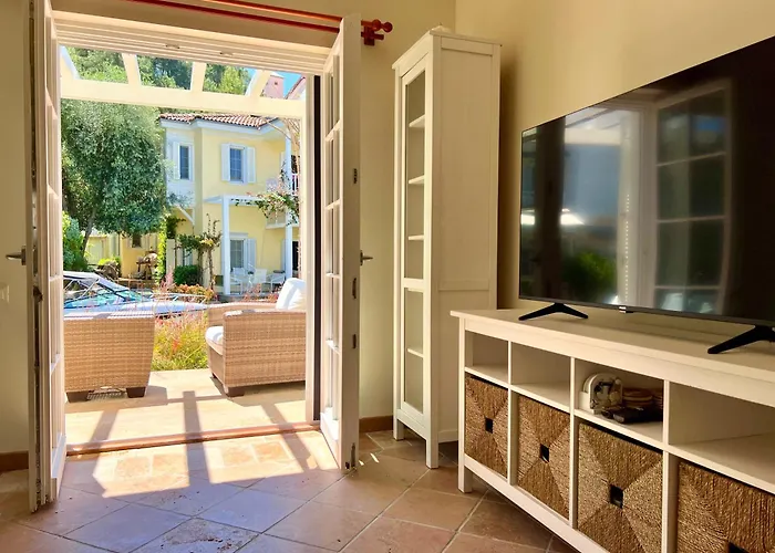 Portville 119 Villa *